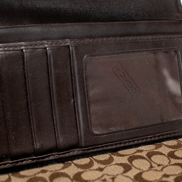 Coach Soho Trifold Large Wallet with Checkbook - Picture 3 of 6